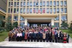 熱烈慶祝，12月15日，強(qiáng)壽集團(tuán)董事長(zhǎng)李浪輝因壯醫(yī)藥研究治療領(lǐng)域取得的成績(jī)